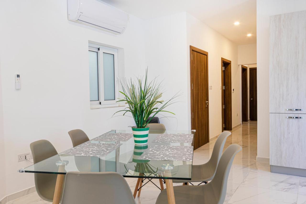 H2 -Modern And Spacious 3 Bedroom Apartment San Gwann Екстер'єр фото